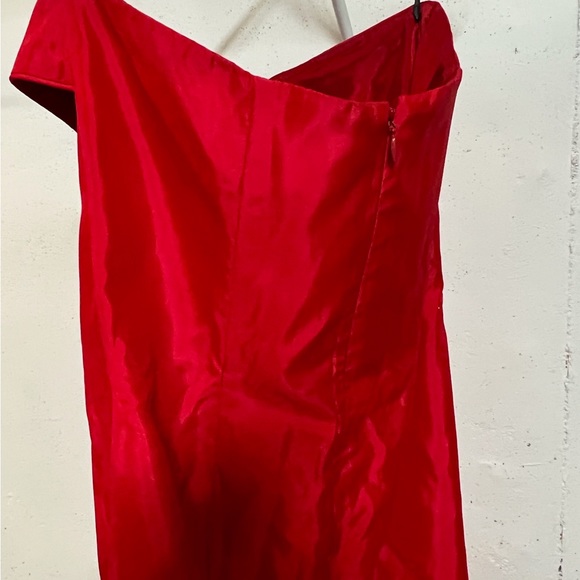 The perfect red, strapless, full length gown. Halloween costume/homecoming, prom - Picture 2 of 4